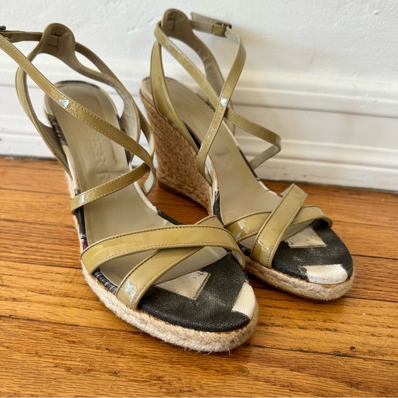 Burberry wedges - Picture 2 of 4
